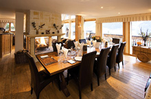 Chalet-Serena-Dining-Table